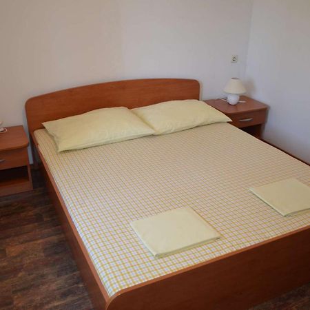 Apartments Krusvina Lun  Kamer foto